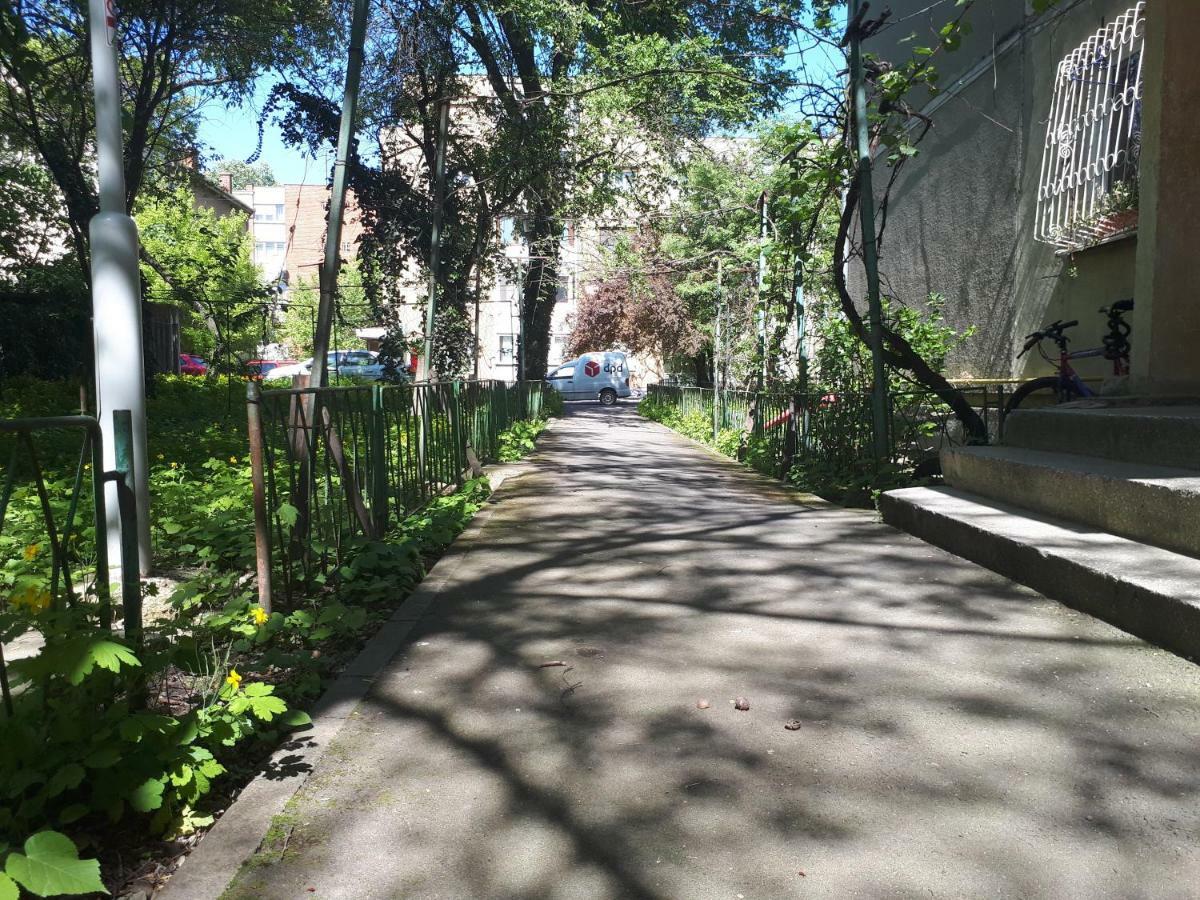 Central Place Apartment Timisoara Bagian luar foto